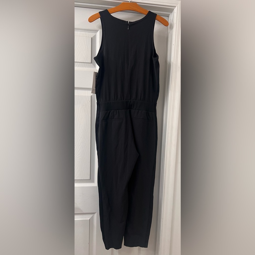 NWT Athleta Classic Black Brooklynn Jumpsuit - Sz 8
Casual, Work, Travel - Picture 9 of 12